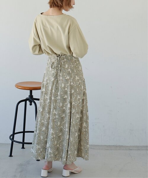 RAY CASSIN（レイカズン）の「バックレースアップペイズリースカート（スカート・レディース・ベージュ/キナリ/ブルー・FREE）」の2枚目の写真