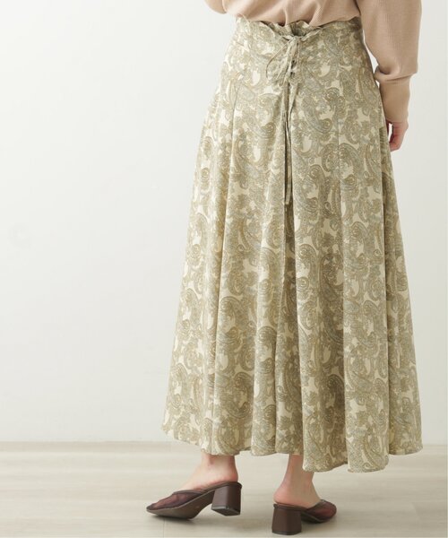 RAY CASSIN（レイカズン）の「バックレースアップペイズリースカート（スカート・レディース・ベージュ/キナリ/ブルー・FREE）」の6枚目の写真