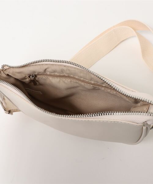 ACCOMMODE（アコモデ）の「ポーチつきボディバッグ（ボディバッグ/ウエストポーチ・レディース・パープル/ホワイト・FREE）」の6枚目の写真