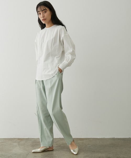 SALON adam et rope'（サロン アダム エ ロペ）の「バックベルト付き麻混タックパンツ（その他パンツ・レディース・ブラック/ベージュ/ライトグリーン・M/S）」の15枚目の写真