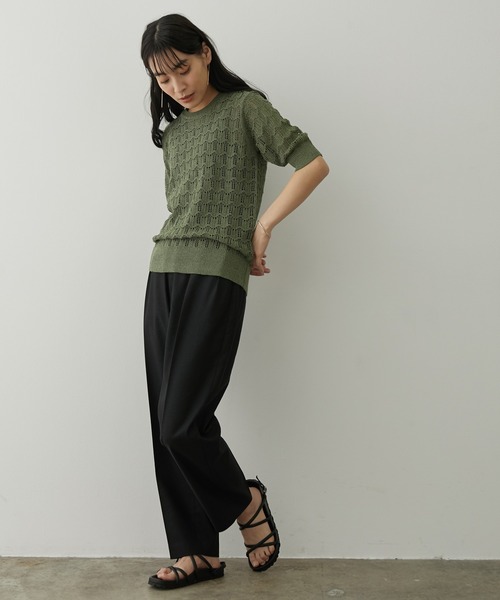 SALON adam et rope'（サロン アダム エ ロペ）の「バックベルト付き麻混タックパンツ（その他パンツ・レディース・ブラック/ベージュ/ライトグリーン・M/S）」の10枚目の写真