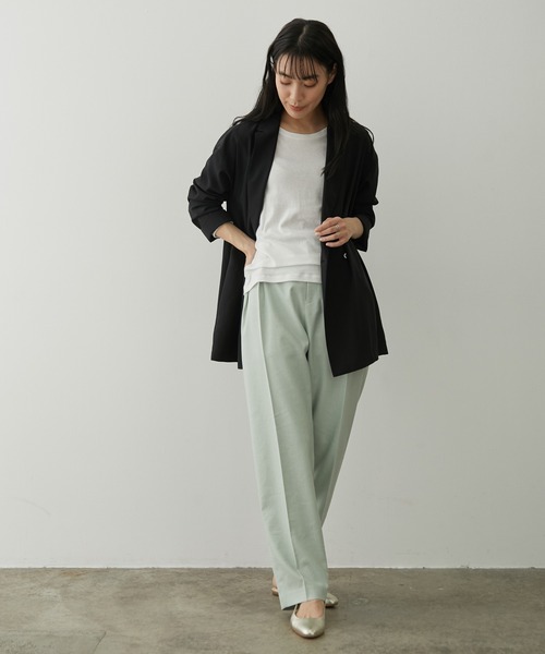 SALON adam et rope'（サロン アダム エ ロペ）の「バックベルト付き麻混タックパンツ（その他パンツ・レディース・ブラック/ベージュ/ライトグリーン・M/S）」の16枚目の写真