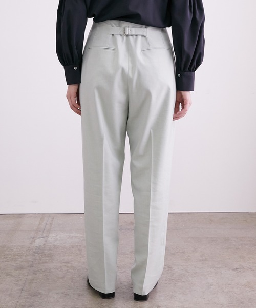 SALON adam et rope'（サロン アダム エ ロペ）の「バックベルト付き麻混タックパンツ（その他パンツ・レディース・ブラック/ベージュ/ライトグリーン・M/S）」の22枚目の写真