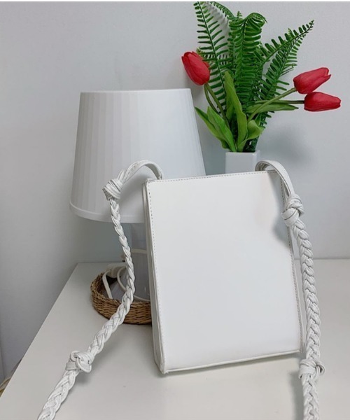 yuue' ( wear )（ユーイ）の「編み込みスクエアミニショルダーバッグ（ショルダーバッグ・レディース・ホワイト/ブラック/イエロー/グリーン/ライトグリーン・FREE）」の8枚目の写真