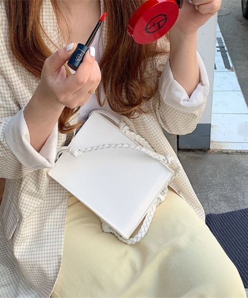 yuue' ( wear )（ユーイ）の「編み込みスクエアミニショルダーバッグ（ショルダーバッグ・レディース・ホワイト/ブラック/イエロー/グリーン/ライトグリーン・FREE）」の11枚目の写真