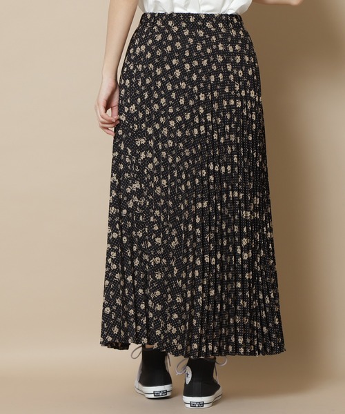 N.(N. Natural Beauty Basic)(エヌエヌナチュラルビューティーベーシック)の「フラワードットプリーツスカート(スカート・レディース・ブラック系その他/ホワイト系その他・MEDIUM)」の11枚目の写真