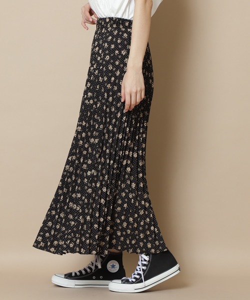 N.(N. Natural Beauty Basic)(エヌエヌナチュラルビューティーベーシック)の「フラワードットプリーツスカート(スカート・レディース・ブラック系その他/ホワイト系その他・MEDIUM)」の10枚目の写真