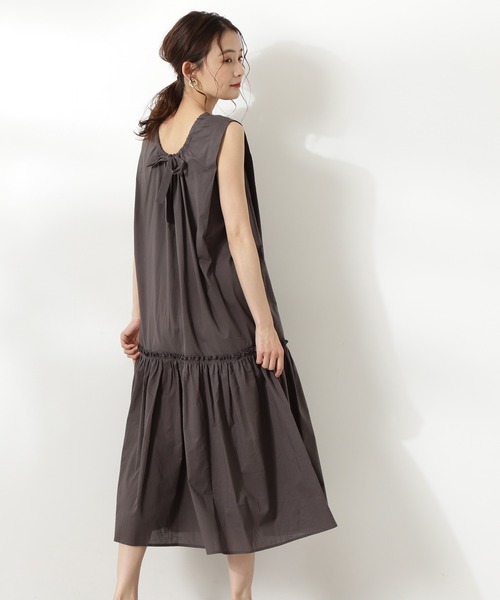 N.（N. Natural Beauty Basic）（エヌエヌナチュラルビューティーベーシック）の「◆コットンローンギャザーホールワンピース（ワンピース・レディース・チャコールグレー/ライトグリーン/レッド・MEDIUM）」の16枚目の写真