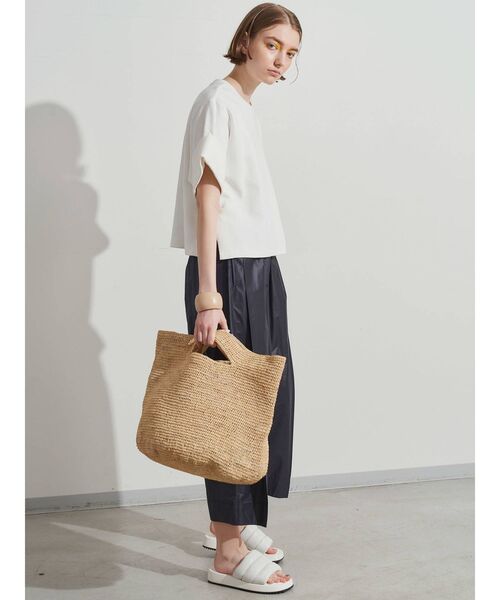 ELENDEEK（エレンディーク）の「コクーンギャザーパンツ（その他パンツ・レディース・ブラック/ライトブルー/カーキ・01/02）」の8枚目の写真