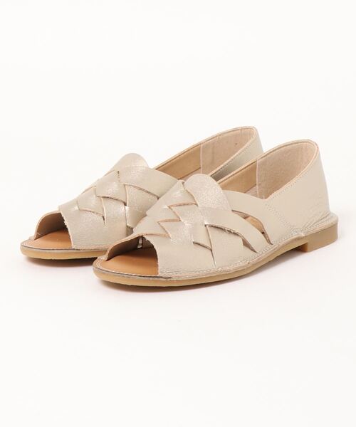 L'avenue（ラヴェニュー）の「MD / MD-120 / 本革メッシュオープンフラット（サンダル・レディース・ブラック/ゴールド・23.0cm/24.0cm/23.5cm/24.5cm）」の2枚目の写真