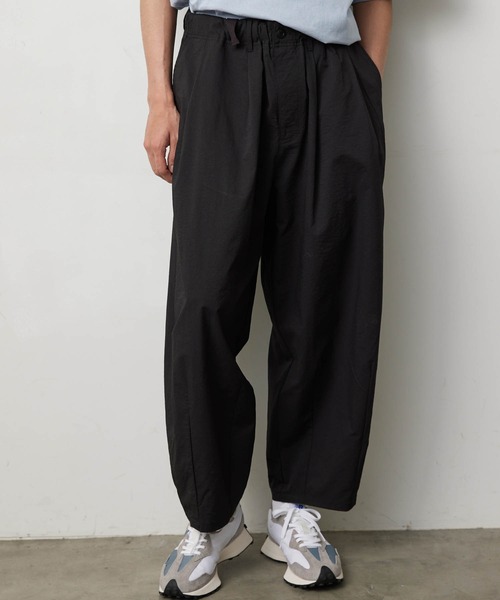 KGFR（カガフリ）の「直営店・WEB限定 KGFR(カガフリ)ダブルタックワイドテーパードパンツ（その他パンツ・メンズ・ブラック/ベージュ/ライトグリーン/アイボリー・S/M/L）」の18枚目の写真