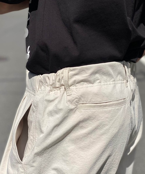KGFR（カガフリ）の「直営店・WEB限定 KGFR(カガフリ)ダブルタックワイドテーパードパンツ（その他パンツ・メンズ・ブラック/ベージュ/ライトグリーン/アイボリー・S/M/L）」の9枚目の写真