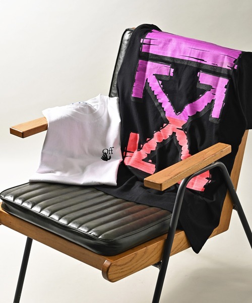 off white(オフホワイト)の「OFF WHITE (オフ ホワイト) MARKER スリムクルーネック 半袖Tシャツ(Tシャツ/カットソー・メンズ・ホワイト系その他/ブラック系その他・M/L/XL/XXL)」の8枚目の写真