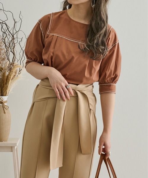 Ambre Neige（アンブルネージュ）の「パイピングパワショルブラウス／【WEB/EC限定商品】（シャツ/ブラウス・レディース・ホワイト/クリーム/キャメル・FREE）」の3枚目の写真