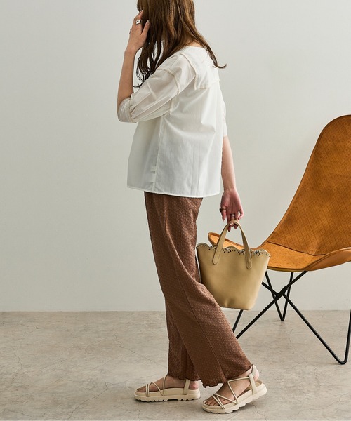 Ambre Neige（アンブルネージュ）の「パイピングパワショルブラウス／【WEB/EC限定商品】（シャツ/ブラウス・レディース・ホワイト/クリーム/キャメル・FREE）」の15枚目の写真