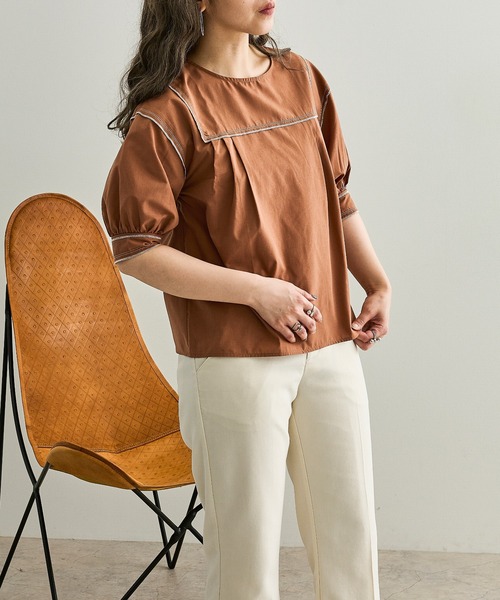 Ambre Neige（アンブルネージュ）の「パイピングパワショルブラウス／【WEB/EC限定商品】（シャツ/ブラウス・レディース・ホワイト/クリーム/キャメル・FREE）」の18枚目の写真