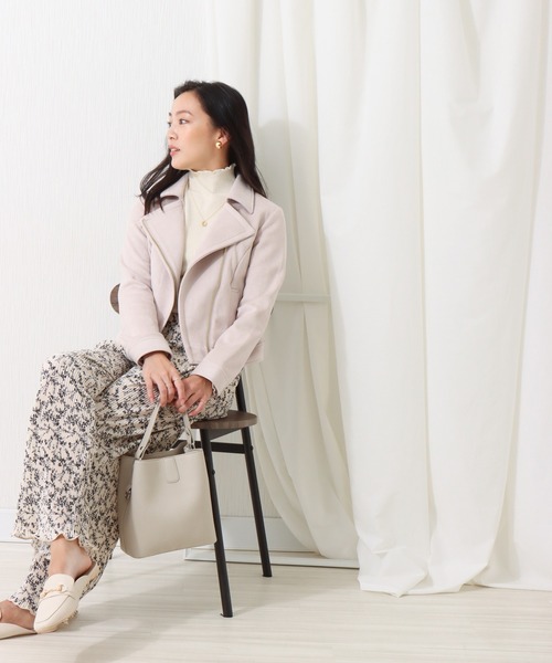 モラビト　プリミエ　タグ付き新品未使用品　レザージャケット ピンクベージュ　38 二つ折り財布 レザー ピンクベージュ 未使用 XAWDBBB7200RIIM030