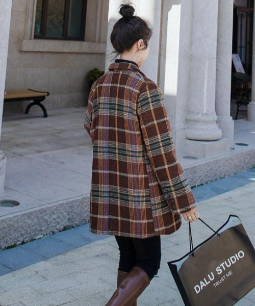 ABITOKYO（アビトーキョー）の「ダブルボタンチェック柄テーラードジャケット（テーラードジャケット・レディース・ブラウン系その他/グリーン系その他・S/M/L）」の13枚目の写真