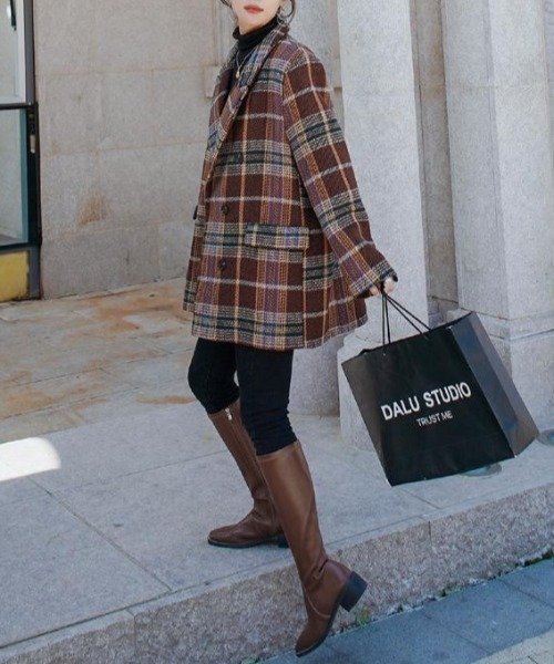 ABITOKYO（アビトーキョー）の「ダブルボタンチェック柄テーラードジャケット（テーラードジャケット・レディース・ブラウン系その他/グリーン系その他・S/M/L）」の4枚目の写真