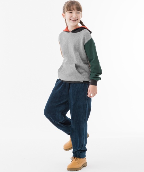 KRIFF MAYER Kid's Collection（クリフメイヤーキッズコレクション）の「裏毛パーカー(フードロゴ)（パーカー・キッズ・ネイビー/カラフル/グリーン/グレー/ベージュ・160/140/120/170/130/150）」の8枚目の写真