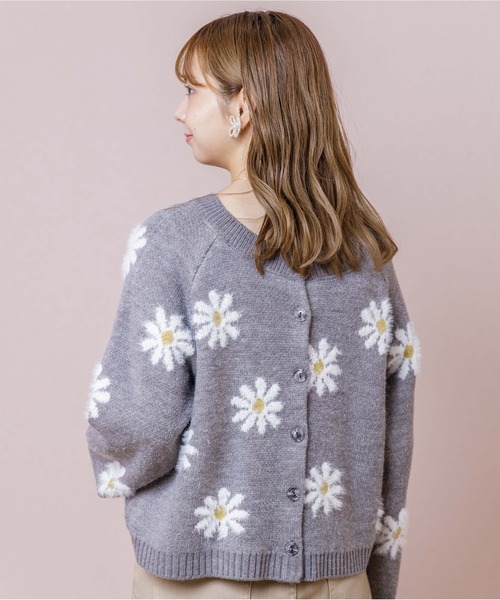 flower（フラワー）の「ブルーミングカーディガン（カーディガン/ボレロ・レディース・ベージュ/グレー・FREE）」の16枚目の写真