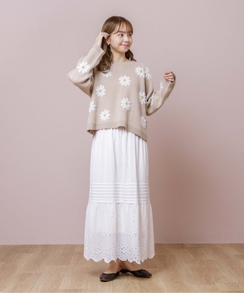 flower（フラワー）の「ブルーミングカーディガン（カーディガン/ボレロ・レディース・ベージュ/グレー・FREE）」の3枚目の写真