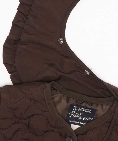 petit main（プティマイン）の「【リンク】ビッグ衿キルトジャケット（ブルゾン・キッズ・ライトカーキ/ダークブラウン・M/S/L）」の4枚目の写真