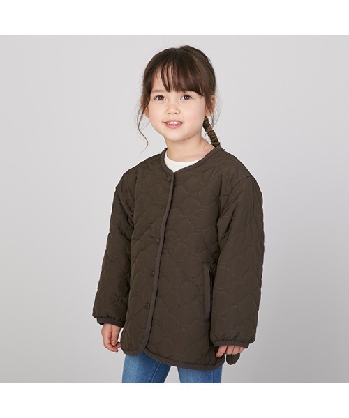petit main（プティマイン）の「【リンク】ビッグ衿キルトジャケット（ブルゾン・キッズ・ライトカーキ/ダークブラウン・M/S/L）」の10枚目の写真