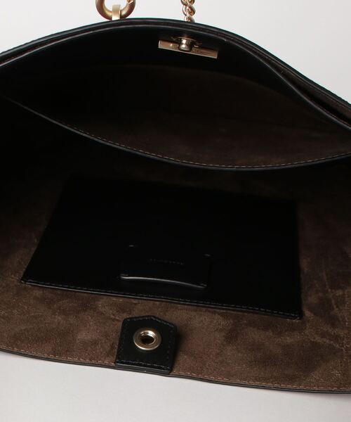 ALLSAINTS(オールセインツ)の「BEAUMONT HOBO(ショルダーバッグ・レディース・レッド系・ONE SIZE)」の3枚目の写真
