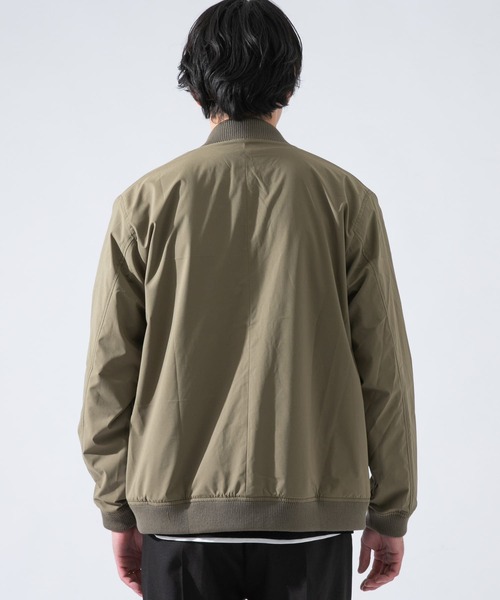 URBAN RESEARCH ROSSO MEN（アーバンリサーチロッソメン）の「MINOTECH撥水ライトウェザーMA-1（ブルゾン・メンズ・ネイビー/ブラック/オリーブ・MEDIUM/X-LARGE/LARGE）」の4枚目の写真