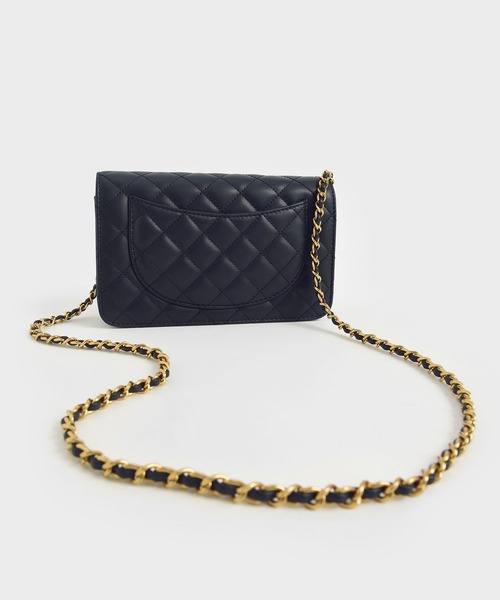 CHARLES & KEITH（チャールズ & キース）の「キルテッドプッシュロック クラッチ / Quilted Push-Lock Clutch（クラッチバッグ・レディース・ミント/クリーム/ネイビー・S）」の21枚目の写真