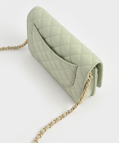 CHARLES & KEITH（チャールズ & キース）の「キルテッドプッシュロック クラッチ / Quilted Push-Lock Clutch（クラッチバッグ・レディース・ミント/クリーム/ネイビー・S）」の14枚目の写真