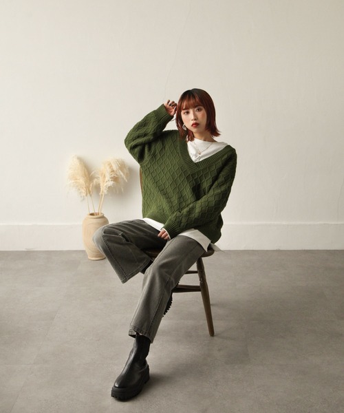 Chillfar(チルファー)の「ジャガードVネックニットプルオーバー(ニット/セーター・レディース・ブラック/ベージュ/グリーン/アイボリー・FREE)」の5枚目の写真