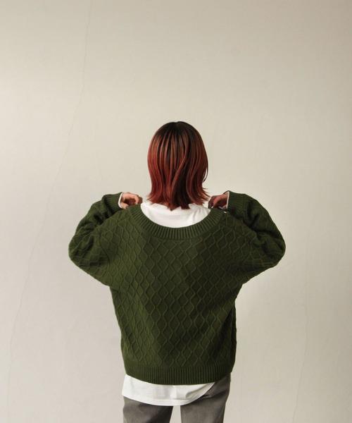 Chillfar(チルファー)の「ジャガードVネックニットプルオーバー(ニット/セーター・レディース・ブラック/ベージュ/グリーン/アイボリー・FREE)」の11枚目の写真