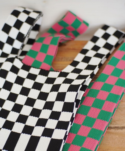 Port(ポート)の「ブロックチェック ニット トートバッグ #(トートバッグ・レディース・グリーン×ピンク/ホワイト×ブラック/ホワイト×グリーン・FREE)」の2枚目の写真