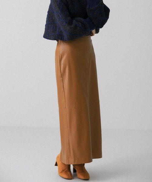 KBF(ケイビーエフ)の「フェイクレザーロングタイトスカート(スカート・レディース・ブラック/ブラウン・ONE)」の8枚目の写真