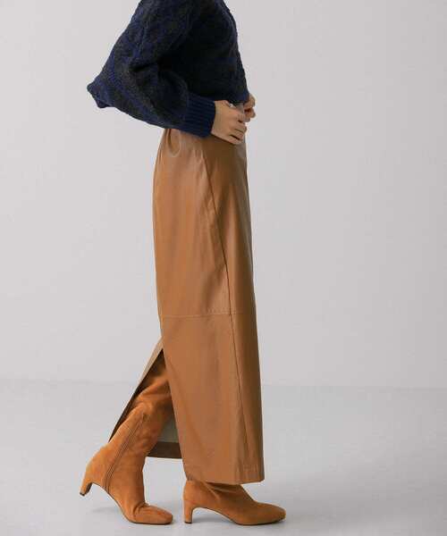 KBF(ケイビーエフ)の「フェイクレザーロングタイトスカート(スカート・レディース・ブラック/ブラウン・ONE)」の9枚目の写真