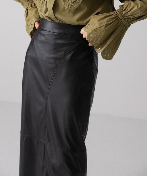 KBF(ケイビーエフ)の「フェイクレザーロングタイトスカート(スカート・レディース・ブラック/ブラウン・ONE)」の16枚目の写真