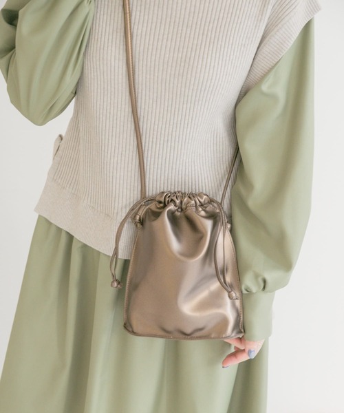 ITEMS URBANRESEARCH（アイテムズ アーバンリサーチ）の「PUキンチャクショルダー（ショルダーバッグ・レディース・グリーン/ブロンズ/ブラック・-）」の6枚目の写真