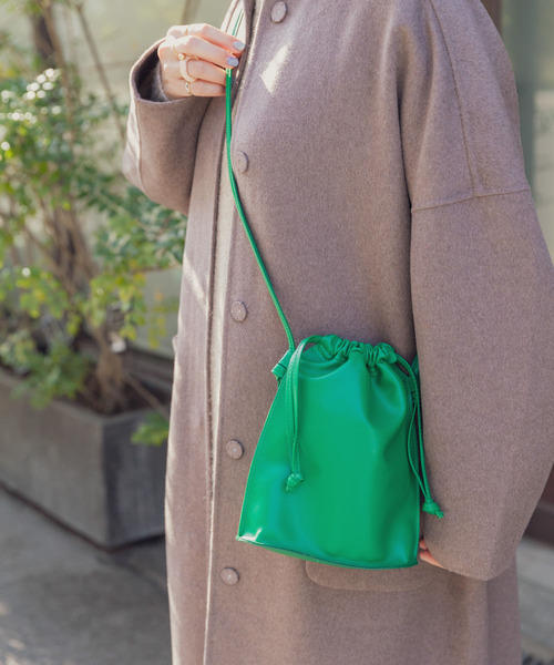 ITEMS URBANRESEARCH（アイテムズ アーバンリサーチ）の「PUキンチャクショルダー（ショルダーバッグ・レディース・グリーン/ブロンズ/ブラック・-）」の14枚目の写真