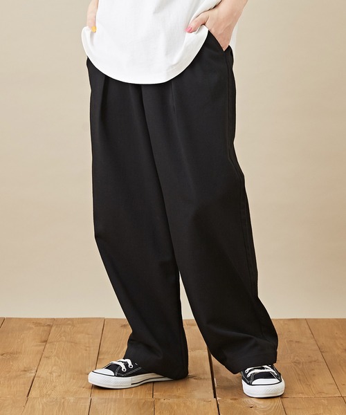 CUBE SUGAR（キューブシュガー）の「ツイル ウエストゴム 無地 タックパンツ（その他パンツ・レディース・ライトグレー/ブラック/ベージュ/グリーン・M）」の2枚目の写真