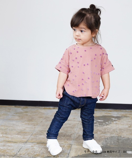 quoti use fith（クゥオティ　ユース　フィス）の「ポコポコドットジャガード 半袖 ラウンドTシャツ（Tシャツ/カットソー・キッズ・オレンジ/ホワイト/ネイビー・90/110/80/120/130/100）」の6枚目の写真