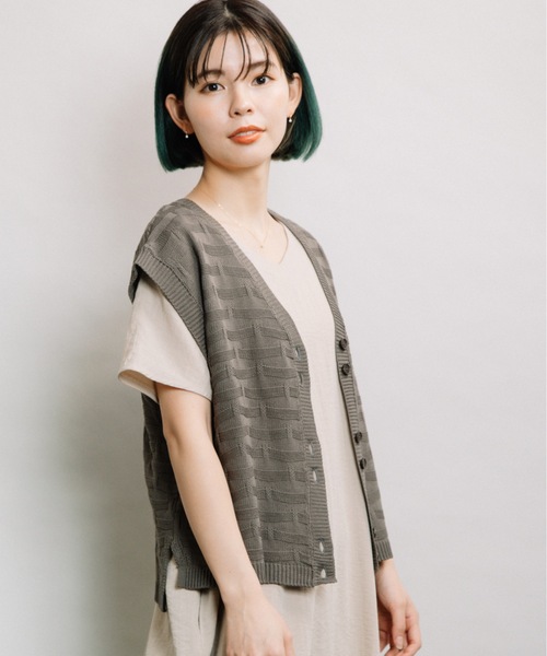 refinedworks(リファインドワークス)の「麻タッチAC釦付きベスト(ベスト・レディース・チャコールグレー/オフホワイト/イエロー・FREE)」の22枚目の写真