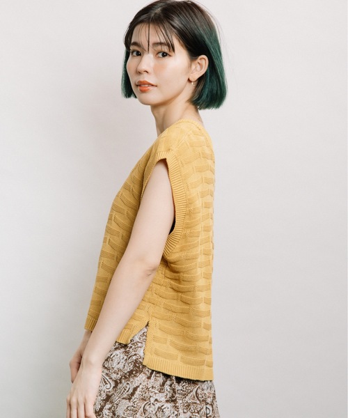 refinedworks(リファインドワークス)の「麻タッチAC釦付きベスト(ベスト・レディース・チャコールグレー/オフホワイト/イエロー・FREE)」の11枚目の写真