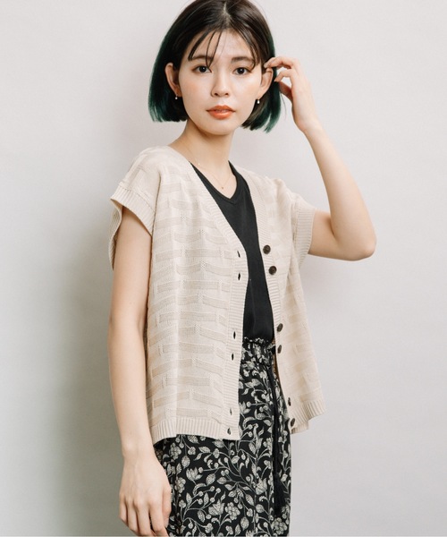 refinedworks(リファインドワークス)の「麻タッチAC釦付きベスト(ベスト・レディース・チャコールグレー/オフホワイト/イエロー・FREE)」の12枚目の写真