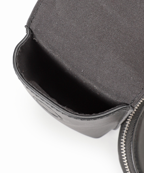 JOURNAL STANDARD（ジャーナルスタンダード）の「【WEB限定】JS LEATHER カウレザー マルチバック（ショルダーバッグ・メンズ・ブラック・FREE）」の13枚目の写真