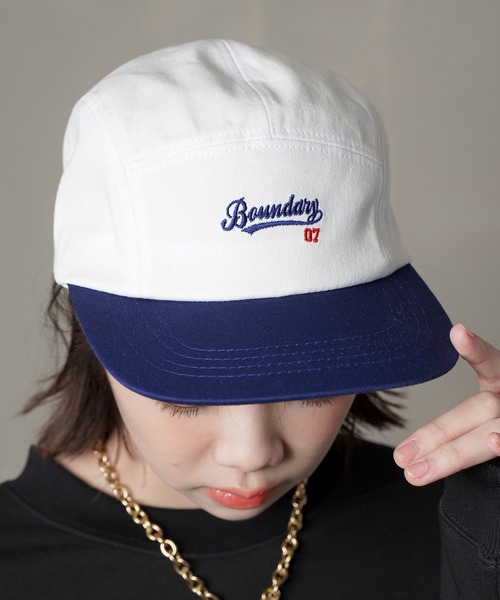 SPINNS(スピンズ)の「BOUNDAYベースボールロゴ ジェットキャップ(キャップ・レディース・ブラック/ベージュ/ホワイト×ブルー・ONESIZE)」の1枚目の写真