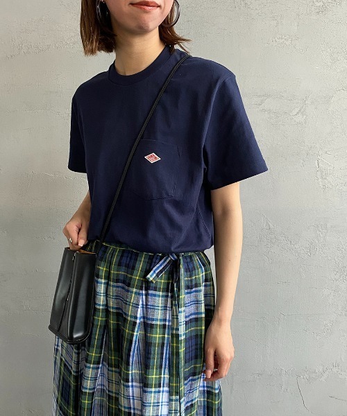 DANTON（ダントン）の「[DANTON/ダントン] ワンポイントロゴ クルーネックポケットTシャツ（Tシャツ/カットソー・レディース・ホワイト/ブラック/ネイビー/サックスブルー/ピンク/グリーン/アイボリー/グレイッシュベージュ/レモンイエロー/チャコール/ベージュ・44/46/40/38/42/36/34）」の9枚目の写真