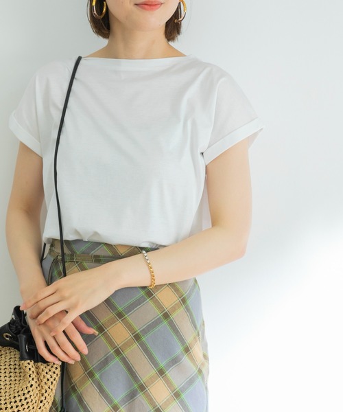 URBAN RESEARCH（アーバンリサーチ）の「ペルビアンコットンTシャツ（Tシャツ/カットソー・レディース・グリーン系その他/ブラック/オレンジ/ホワイト/グレー系その他/ブラウン系その他/グリーン・FREE）」の2枚目の写真