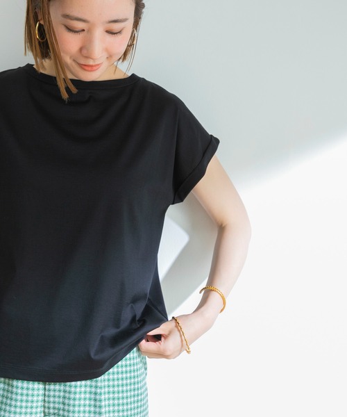 URBAN RESEARCH（アーバンリサーチ）の「ペルビアンコットンTシャツ（Tシャツ/カットソー・レディース・グリーン系その他/ブラック/オレンジ/ホワイト/グレー系その他/ブラウン系その他/グリーン・FREE）」の12枚目の写真